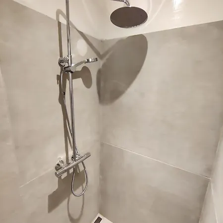 Lejlighed Jp 3 - Fælles Køkken Og Bad, Eget Toilet Grindsted