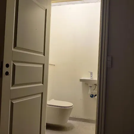 Jp 3 - Faelles Kokken Og Bad, Eget Toilet